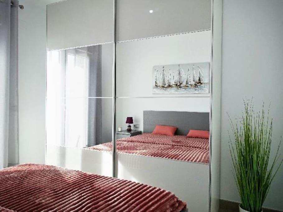 Villa Domicil De Luxe ตอร์เรเวียคา ภายนอก รูปภาพ
