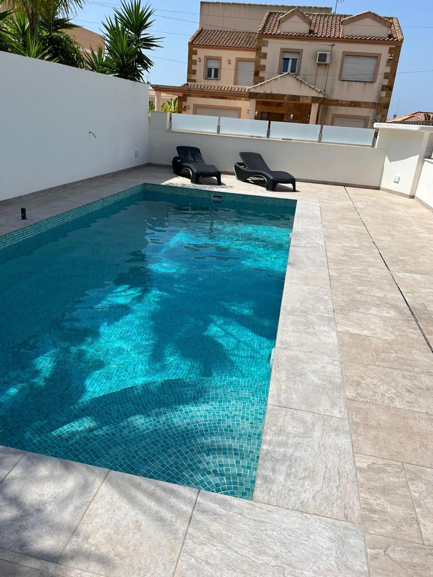Villa Domicil De Luxe ตอร์เรเวียคา ภายนอก รูปภาพ