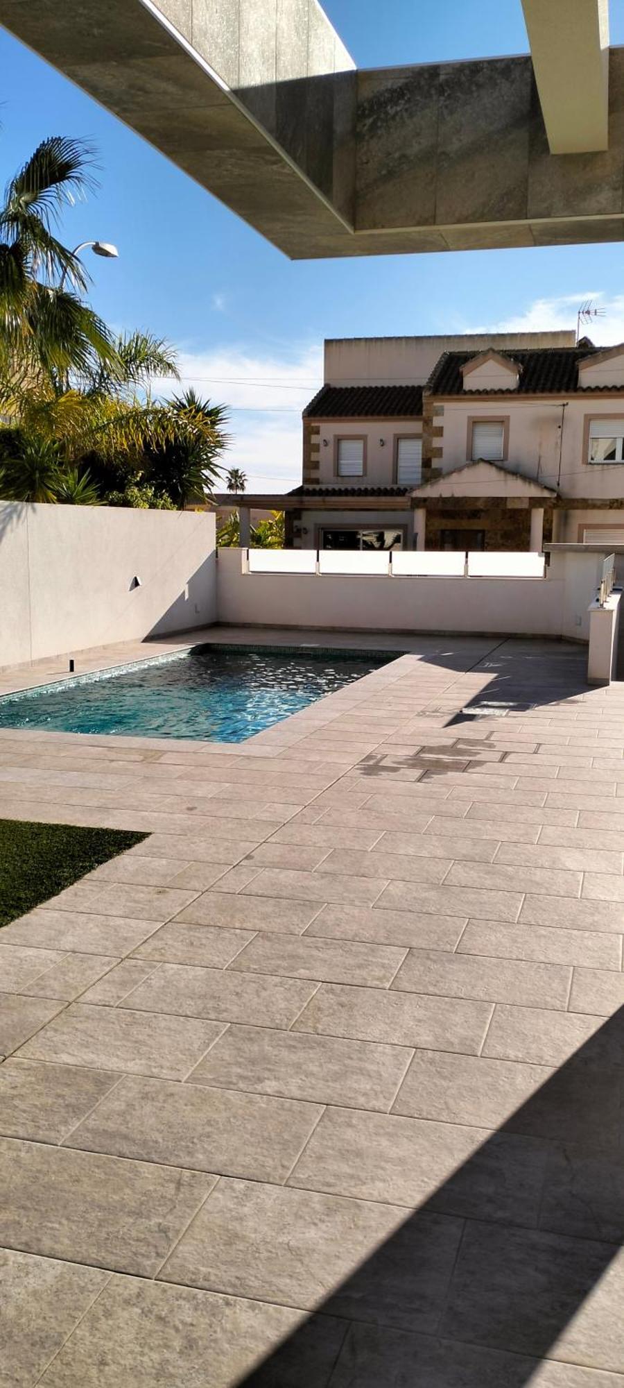 Villa Domicil De Luxe ตอร์เรเวียคา ภายนอก รูปภาพ